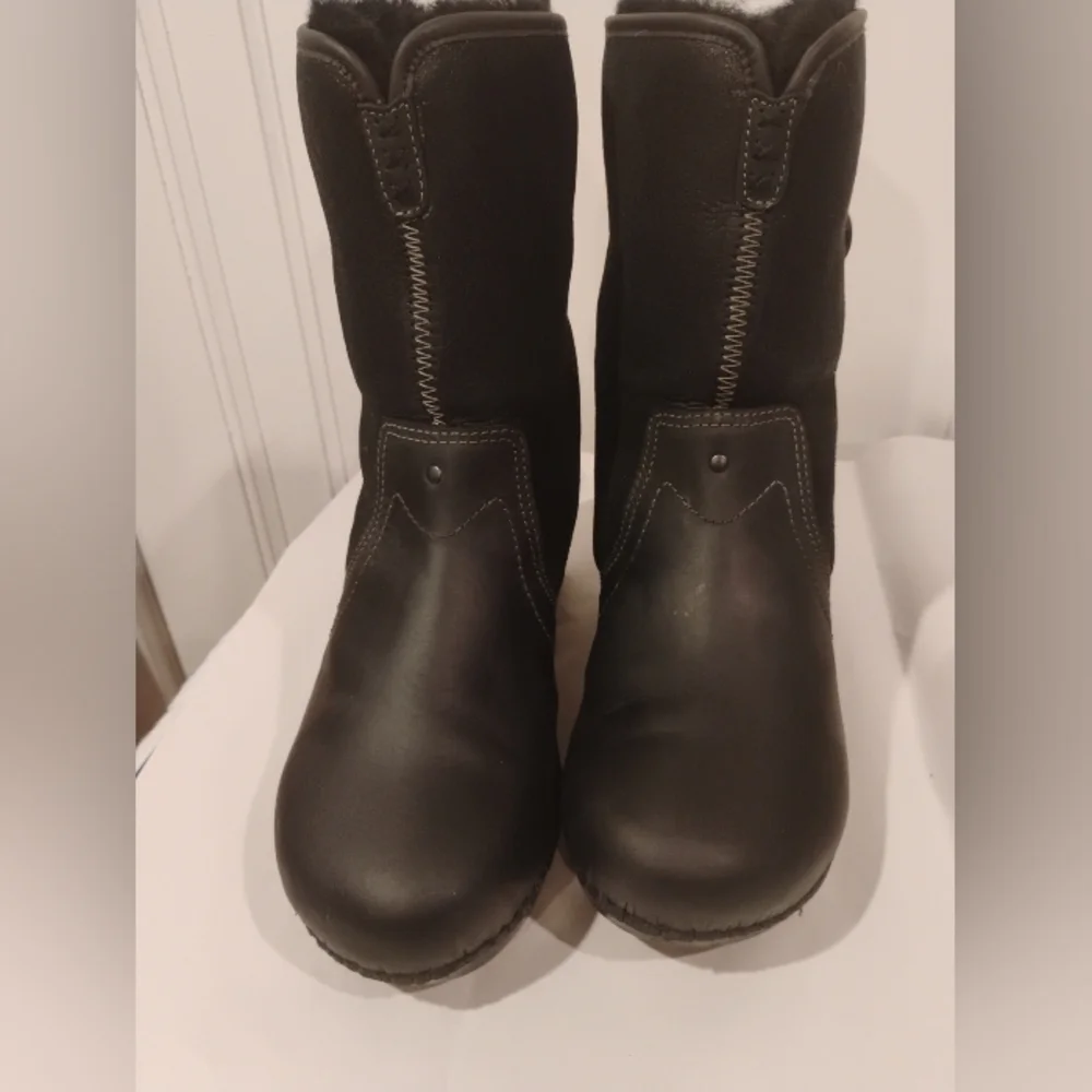 Dansko Women's Black Harper Leather Shearling Ankle Boots Size 41/ US 10.5 -11 - Picture 4 of 9